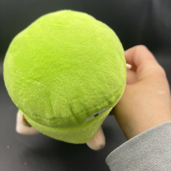 Luigi Super Mario Plush 8” With Plastic Suction Cup No Tags - Picture 7 of 8